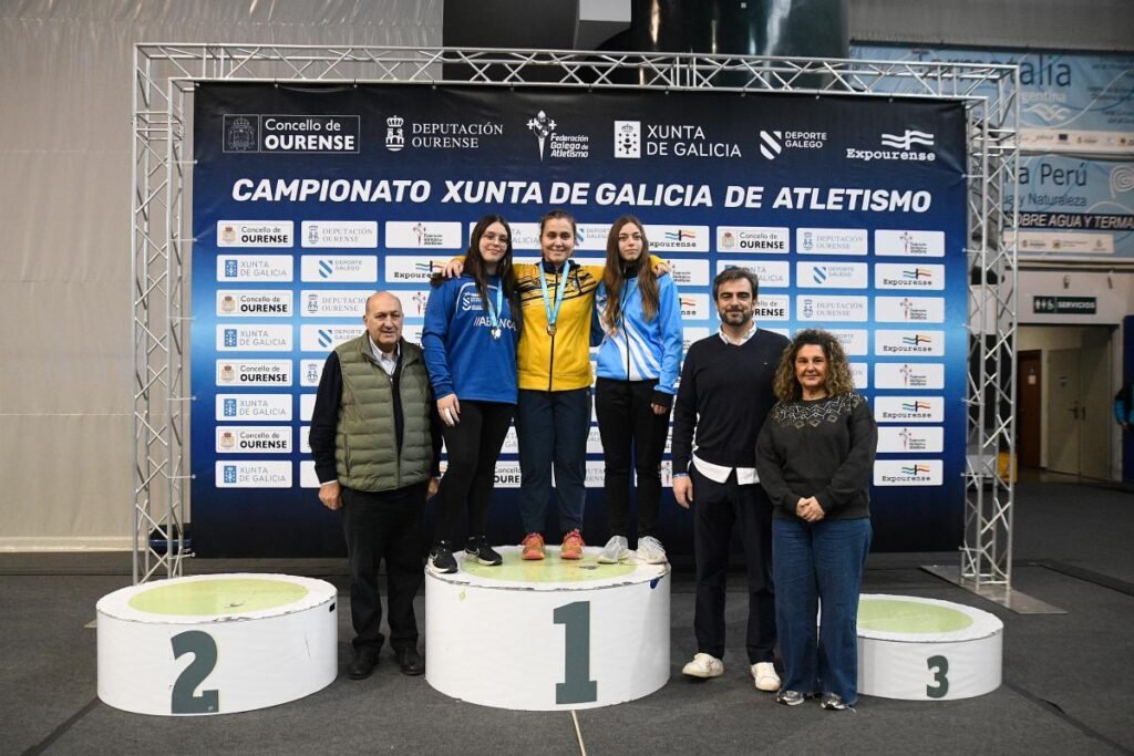 Diego-Calvo-participa-en-la-entrega-de-medallas-del-Campeonato.JPG