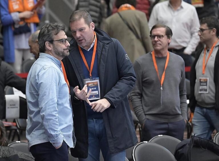 Diego-Calvo-y-Jose-Lopez-Campos-en-Basquet-Leyma-Coruna.jpg