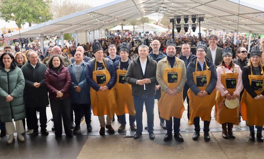 Los-miembros-del-gobierno-gallego-participan-en-la-XLII-Festa.jpeg