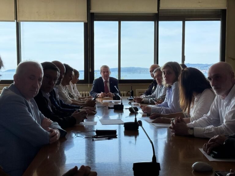El-comite-de-emergencia-de-VIGO-fortalece-al-personal-de.jpeg