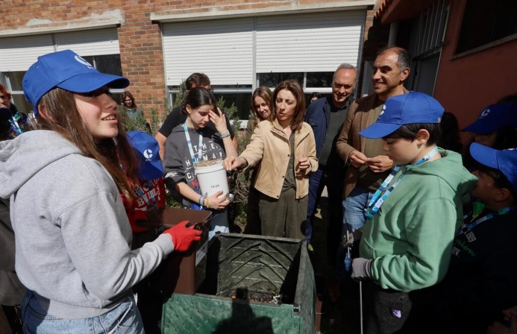 Programa-escuelas-verdes-accion-educativa-para-promover-practicas-sostenibles.jpeg