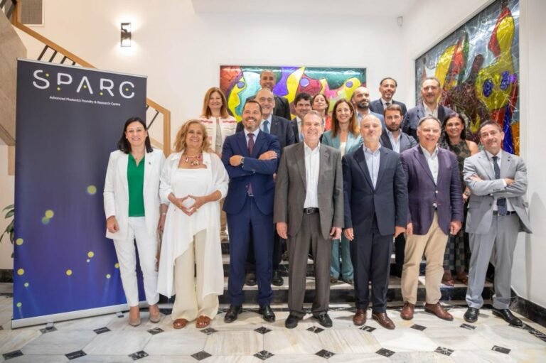 Acuerdo-entre-inversores-fortalece-fabrica-de-fotones-en-Vigo.jpeg
