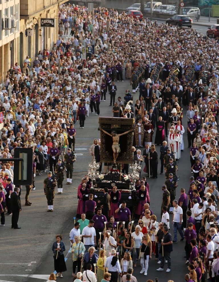 Vigo-comienza-la-novena-en-honor-al-Cristo-de-la.jpg