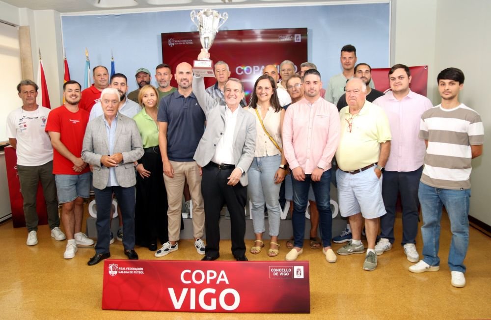 Abel-Caballero-anuncio-la-Copa-Vigo-de-futbol-con-finales.jpeg