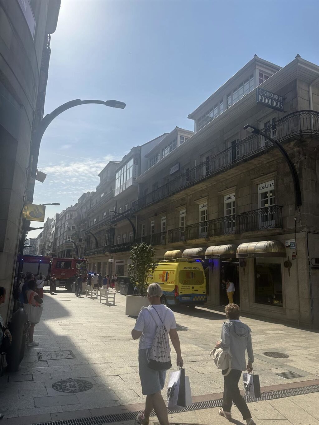 Persona-herida-en-Vigo-al-quedar-atrapada-en-maquina-destructora.jpg