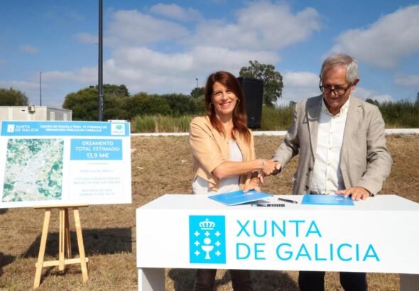 Xunta-y-Concello-de-Carballo-firman-cesion-de-terreno-para.jpg