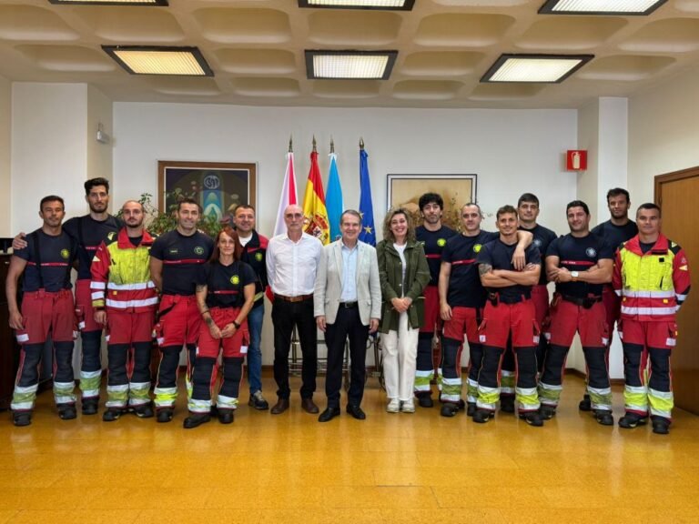 Caballero-elogia-a-los-bomberos-de-Vigo-por-su-solidaridad.jpeg