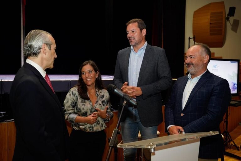 Jose-Lopez-Campos-destaca-a-Orquestra-Sinfonica-como-referente-musical.JPG