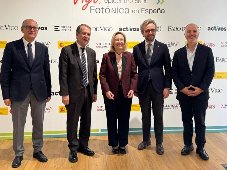 Caballero-destaca-Vigo-como-capital-de-la-fotonica-en-Espana.jpeg