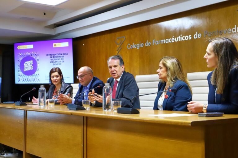 Farmacias-viguesas-se-unen-como-puntos-violeta-contra-la-violencia.jpeg