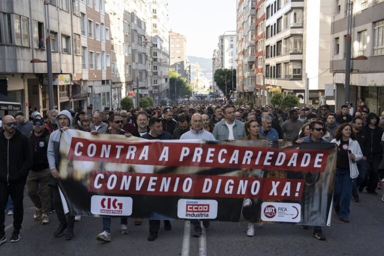 Trabajadores-del-Metal-de-Vigo-se-manifiestan-por-convenio-digno.jpg